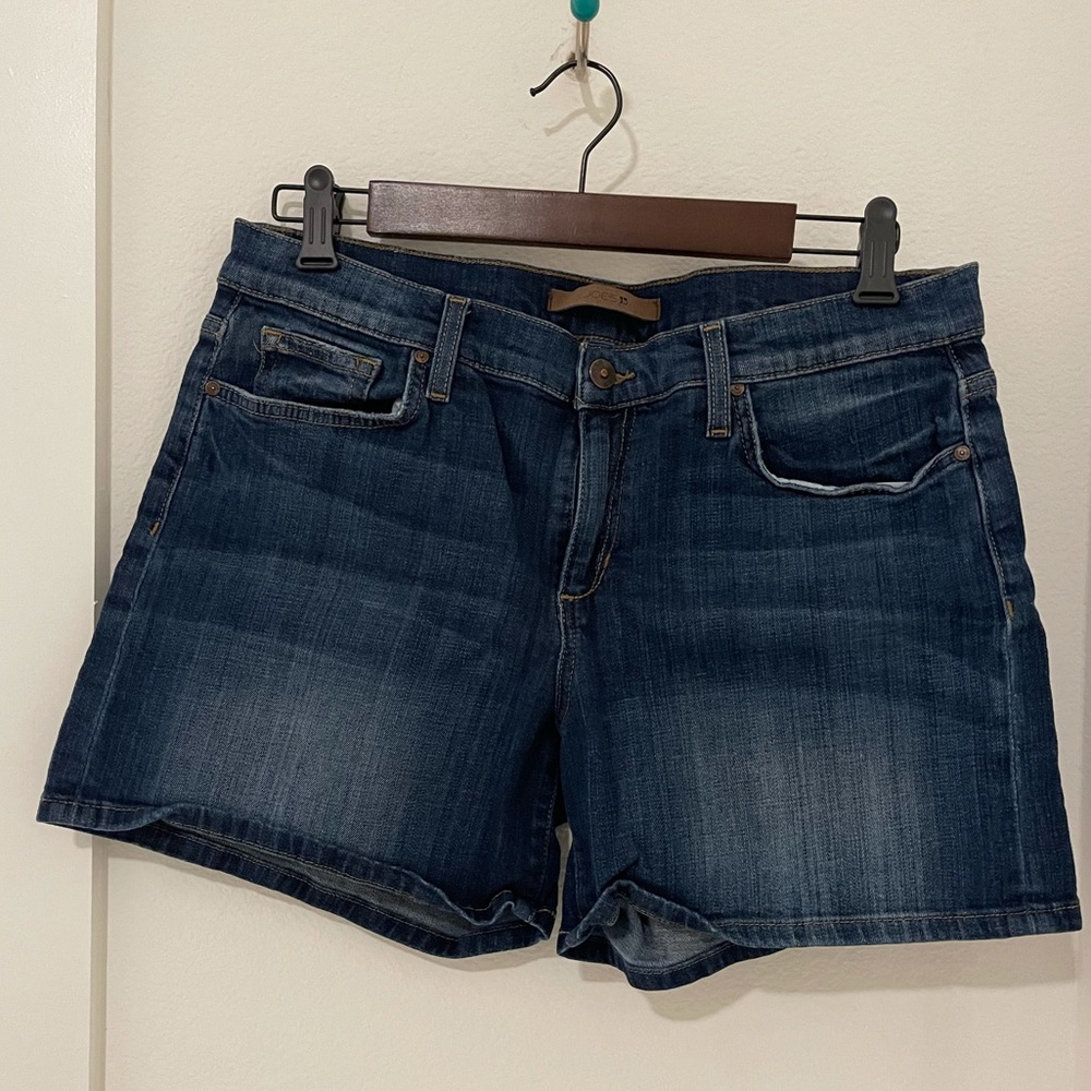 Joe’s denim shorts - blue - super soft - size W31